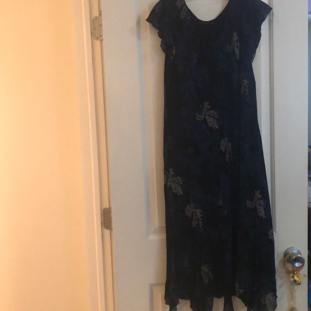Dress - Picture 2 of 2